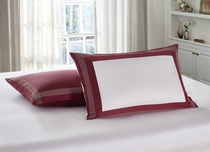 пододеяльник Sharmes "Merrow stich" 200*220 бордовый