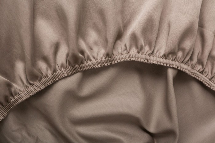 Постельное белье Brownie Allure Grass Евро простыня на резинке