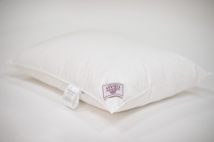 Подушка LUXURY SILK GRASS мягкая 50х68