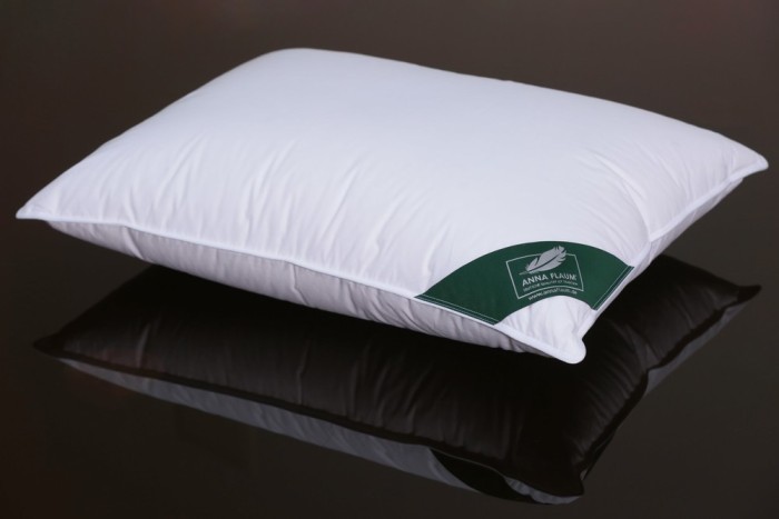 Подушка Anna Flaum Herbst 70х70 см средняя