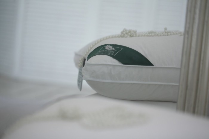 Подушка упругая 3-х камерная Anna Flaum Perle 70х70