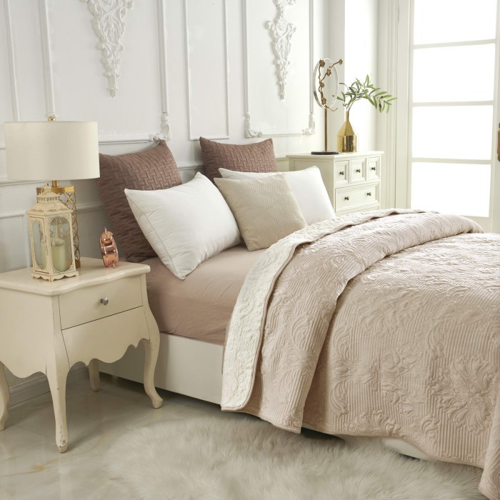 Вивальди (беж) Покрывало 220х240