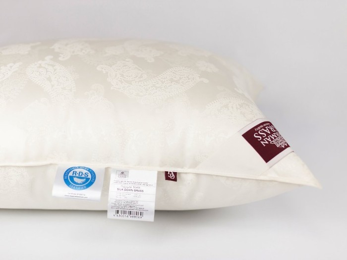 Подушка SILK DOWN GRASS средняя 50х68