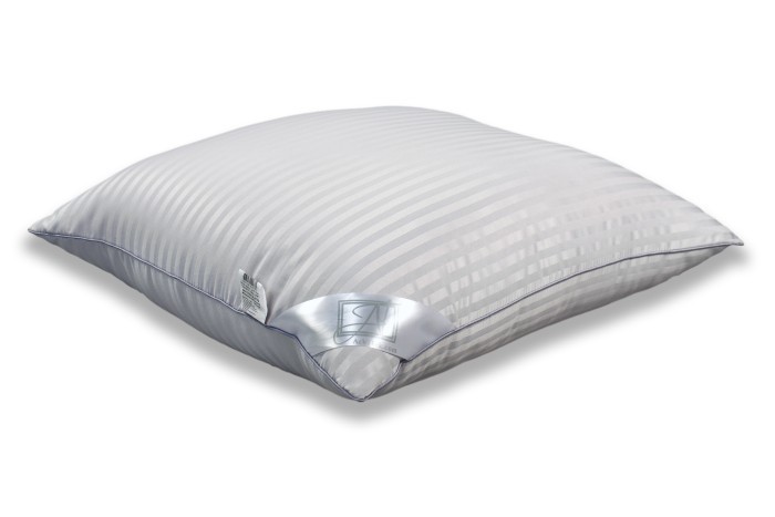 Подушка SILKY DREAM"   68х68