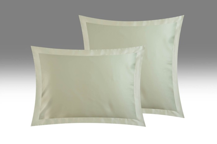 Наволочка однотонная Sharmes «Blue-Fraize» 70×70 см