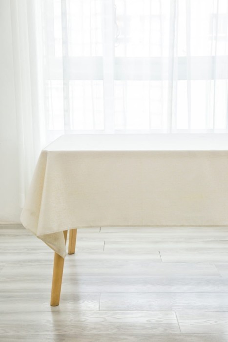 Скатерть Arya с люрексом Selesta Экрю