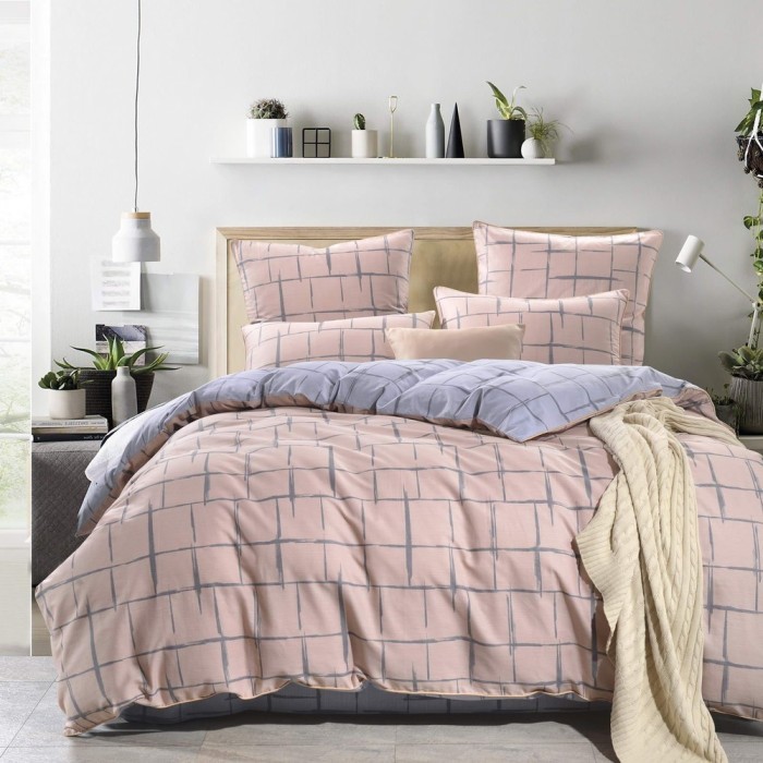 Феофан (розовый) Комплект постельного белья сатин Евро 4н