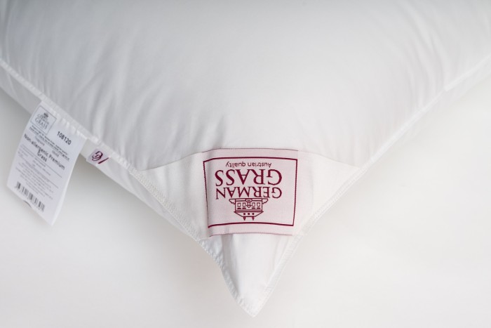 Подушка Non-Allergenic Premiun  Grass (70 х 70) Средняя