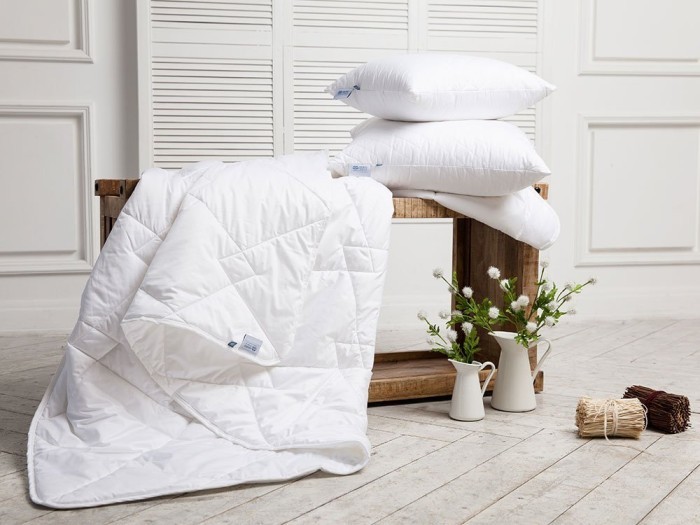 Подушка стеганная на молнии German Grass TENCEL FAMILIE BIO 68 х 68 см. регулируемая